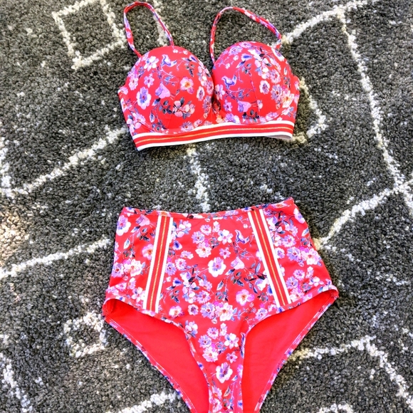 H&M Other - NWOT H&M floral 2 pc